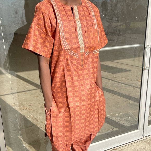 African men Danshiki pant suit with embroidery - Picture 3 of 6